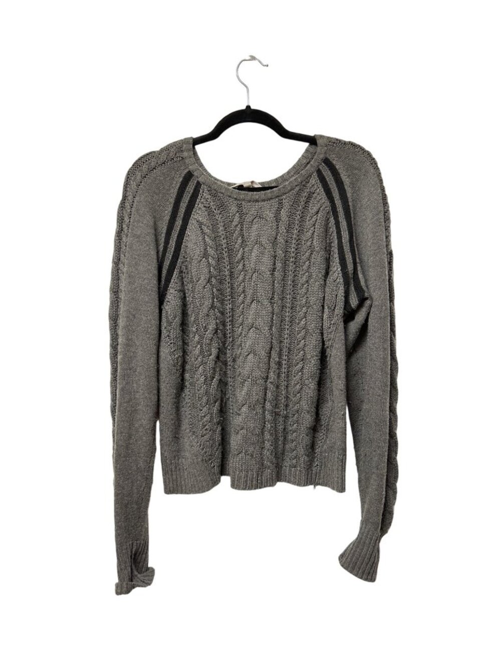 Athleta gray cable knit sweater Women’s size large 1342